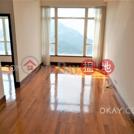 Charming 2 bedroom with sea views & parking | Rental | The Mount Austin Block 1-5 The Mount Austin Block 1-5 _0