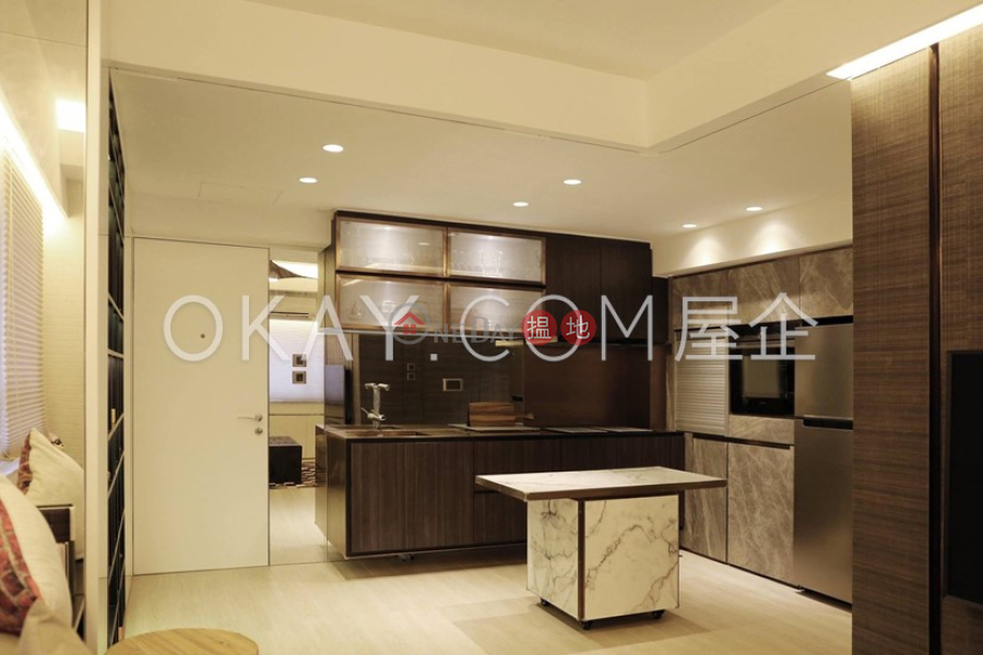 2房1廁,極高層醒閣出售單位|西區醒閣(Shing Kok Mansion)出售樓盤 (OKAY-S171005)
