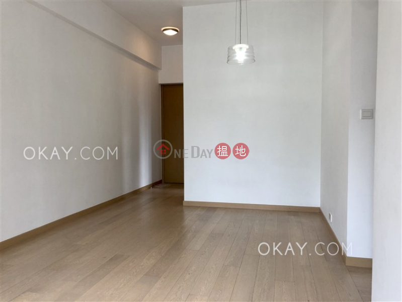 HK$ 50,000/ month | SOHO 189, Western District, Luxurious 3 bedroom with balcony | Rental