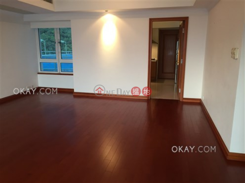 HK$ 71,000/ month Block 2 (Taggart) The Repulse Bay, Southern District Stylish 3 bedroom with sea views, balcony | Rental