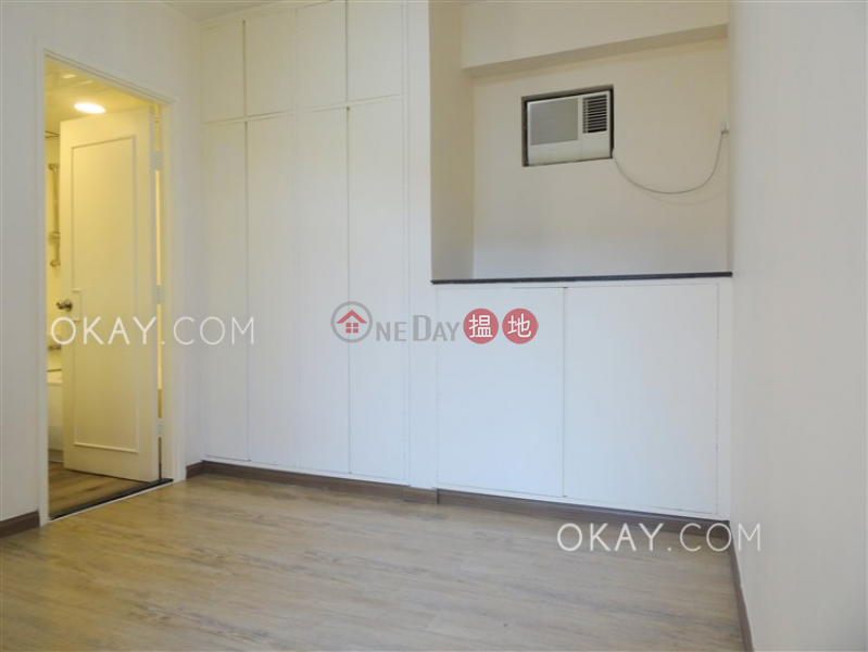 HK$ 32,000/ month, Ronsdale Garden, Wan Chai District, Popular 3 bedroom on high floor with parking | Rental