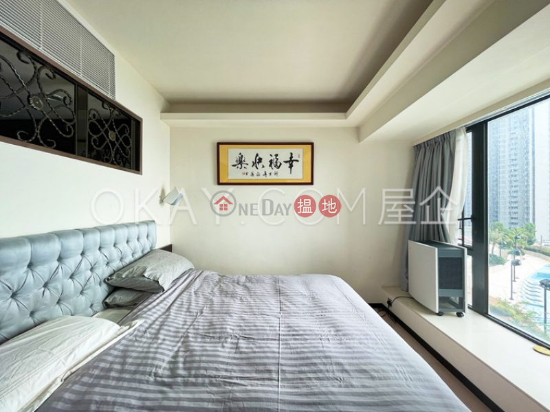HK$ 19.8M Phase 6 Residence Bel-Air Southern District | Nicely kept 2 bedroom with balcony | For Sale