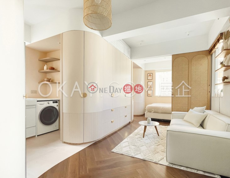 Tasteful 1 bedroom on high floor with rooftop | For Sale | Johnson Mansion 真善美大廈 Sales Listings