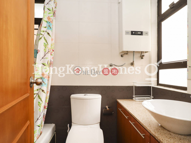 HK$ 26,000/ month | Tai Shing Building | Central District | 3 Bedroom Family Unit for Rent at Tai Shing Building