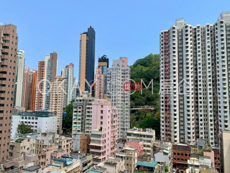 Intimate 1 bedroom with balcony | For Sale | Warrenwoods 尚巒 Sales Listings