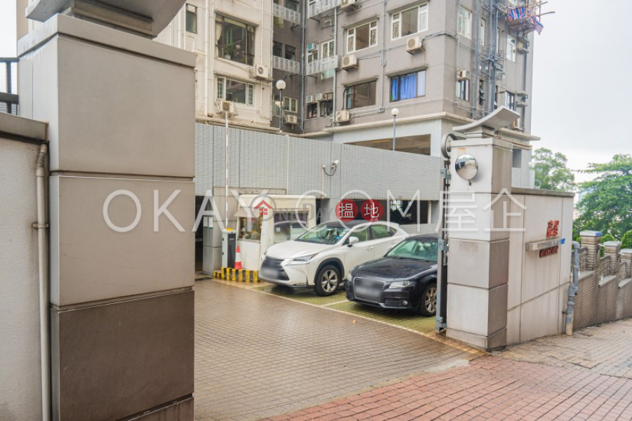 2房2廁,實用率高,連車位豪景出售單位-2寶馬山道 | 東區-香港出售|HK$ 1,100萬