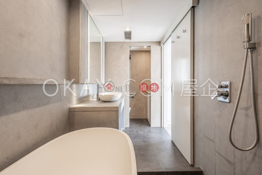 Stylish 3 bedroom on high floor with balcony | For Sale | 108 Hollywood Road | Central District, Hong Kong, Sales | HK$ 48M