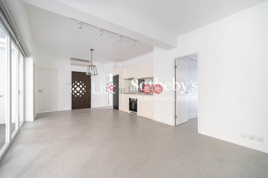 Property Search Hong Kong | OneDay | Residential Rental Listings | Property for Rent at Grand Court with 3 Bedrooms
