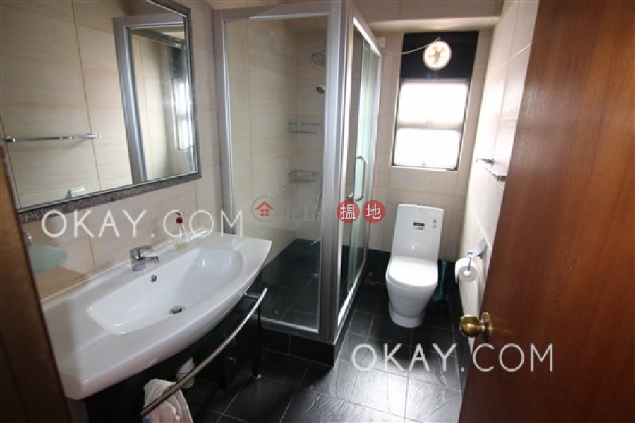 HK$ 39,000/ month | Dragonview Court, Western District | Tasteful 2 bedroom with sea views, balcony | Rental