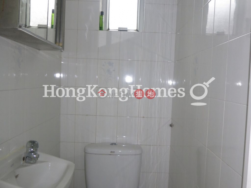 3 Bedroom Family Unit for Rent at Hong Lok Mansion | Hong Lok Mansion 康樂大廈 Rental Listings