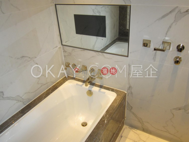 HK$ 31,000/ month | Castle One By V | Western District | Unique 1 bedroom in Mid-levels West | Rental