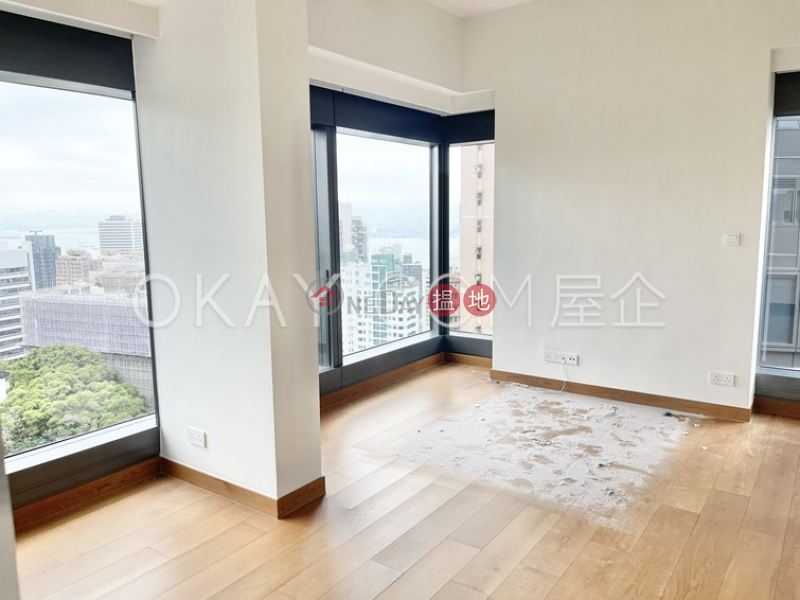 HK$ 103,000/ month | University Heights Block 2, Western District | Gorgeous 3 bedroom with balcony | Rental