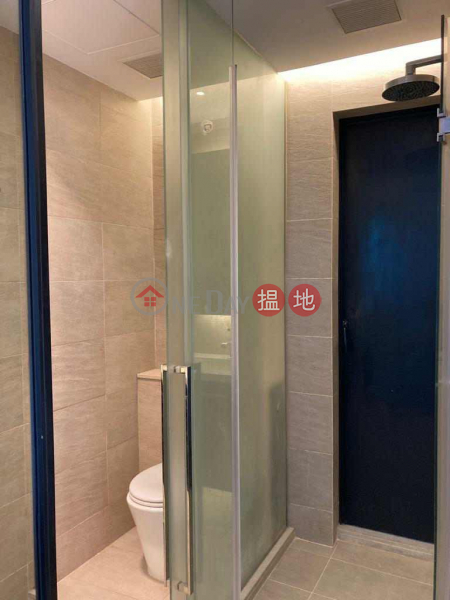 月街11號-低層-11單位住宅出租樓盤HK$ 31,000/ 月