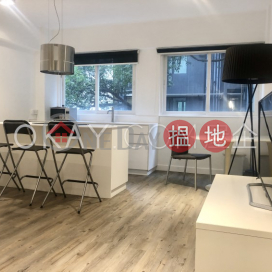 Unique 2 bedroom in Mid-levels West | For Sale | Sun Fat Building 新發樓 _0