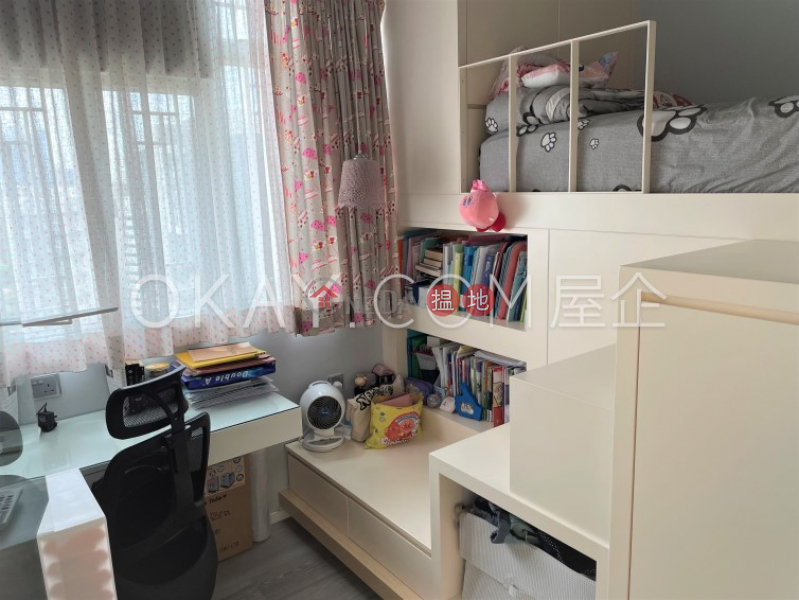 Charming 2 bedroom on high floor | For Sale | Cascades Block 1 欣圖軒1座 Sales Listings