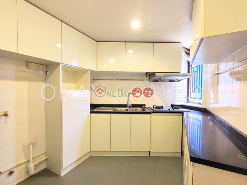 HK$ 31,800/ month, Blessings Garden Western District | Luxurious 3 bedroom with sea views | Rental