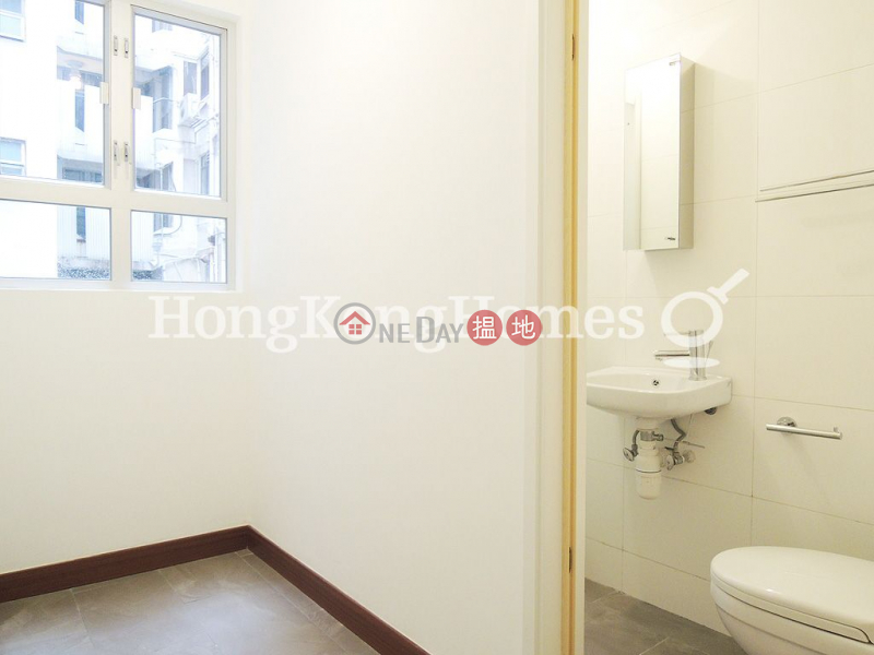 Property Search Hong Kong | OneDay | Residential Rental Listings | 3 Bedroom Family Unit for Rent at Haywood Mansion