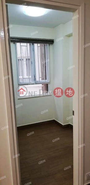 Property Search Hong Kong | OneDay | Residential | Rental Listings Smithfield Terrace | 2 bedroom Low Floor Flat for Rent