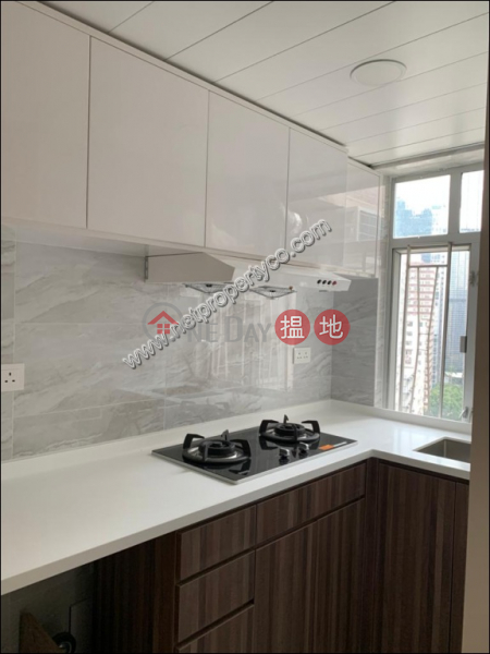 HK$ 20,000/ 月安東大廈|灣仔區-Conveniently location stylish and spacious apt