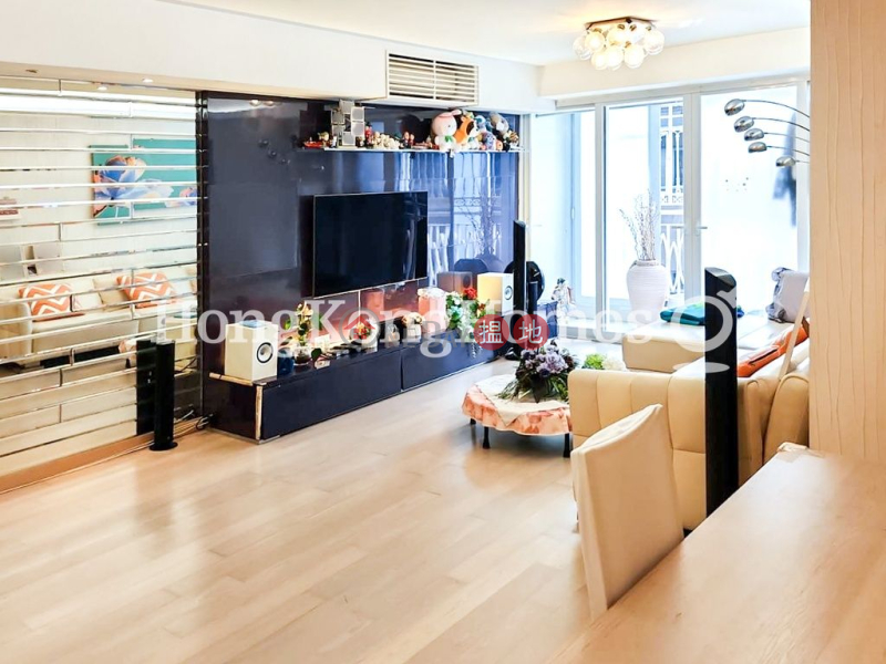 3 Bedroom Family Unit at Block 3 Phoenix Court | For Sale 39 Kennedy Road | Wan Chai District | Hong Kong, Sales HK$ 18.5M