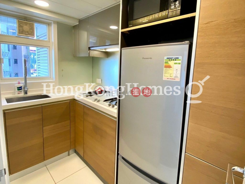 HK$ 27,000/ month | Centrestage | Central District, 2 Bedroom Unit for Rent at Centrestage