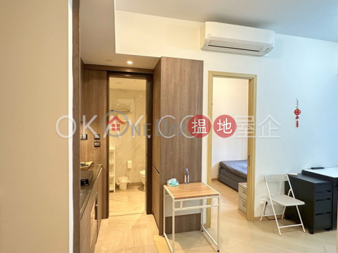 Generous 1 bedroom with balcony | For Sale | Novum West Tower 2 翰林峰2座 _0