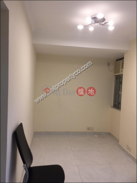 Newly renovated apartment for rent in North Point | Everwin Building 康威大廈 _0