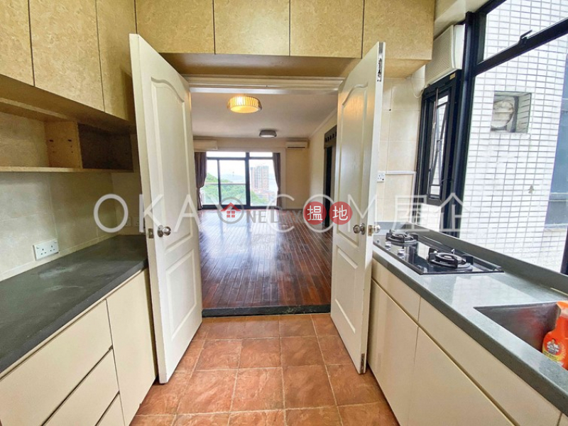 HK$ 63,000/ month | Hatton Place | Western District | Gorgeous 3 bedroom with balcony & parking | Rental