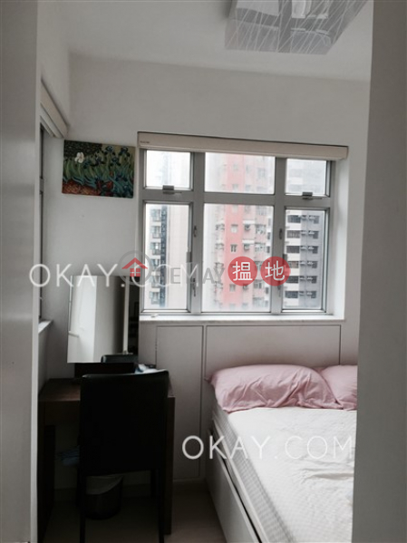 Cozy 1 bedroom in Mid-levels West | Rental | Woodlands Court 活倫閣 Rental Listings