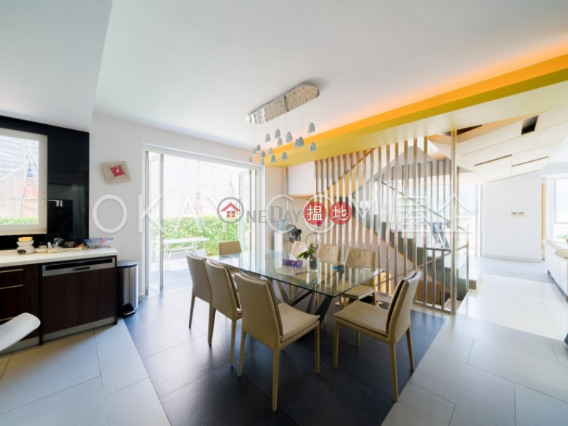 HK$ 128,000/ month Redhill Peninsula Phase 3 | Southern District, Rare house with sea views, rooftop & terrace | Rental