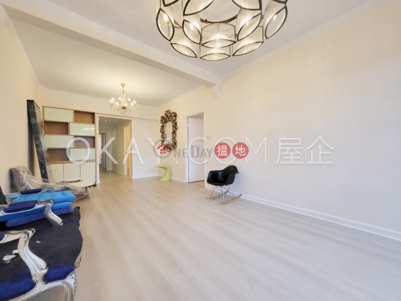 Efficient 3 bedroom with balcony & parking | Rental | Long Mansion 長庚大廈 Rental Listings