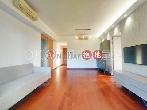 Charming 3 bedroom on high floor with balcony & parking | Rental | Serenade 上林 _0