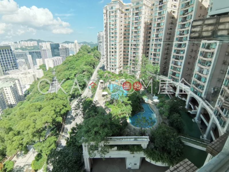 3房2廁,實用率高,星級會所,露台寶馬山花園出租單位-1寶馬山道 | 東區|香港出租HK$ 44,000/ 月
