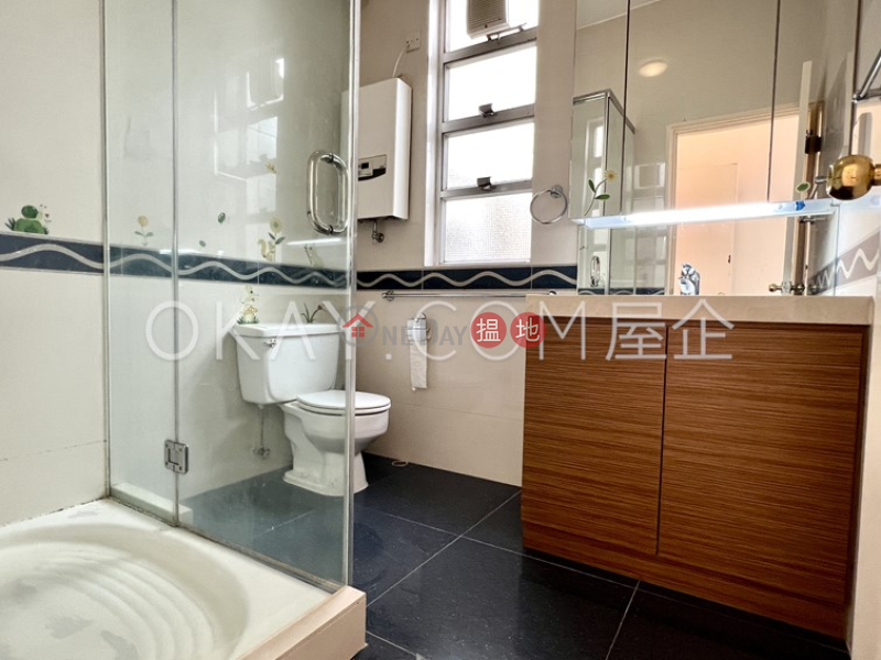 Beautiful house with sea views, terrace & balcony | Rental | 8 Deep Water Bay Road 深水灣道8號 Rental Listings