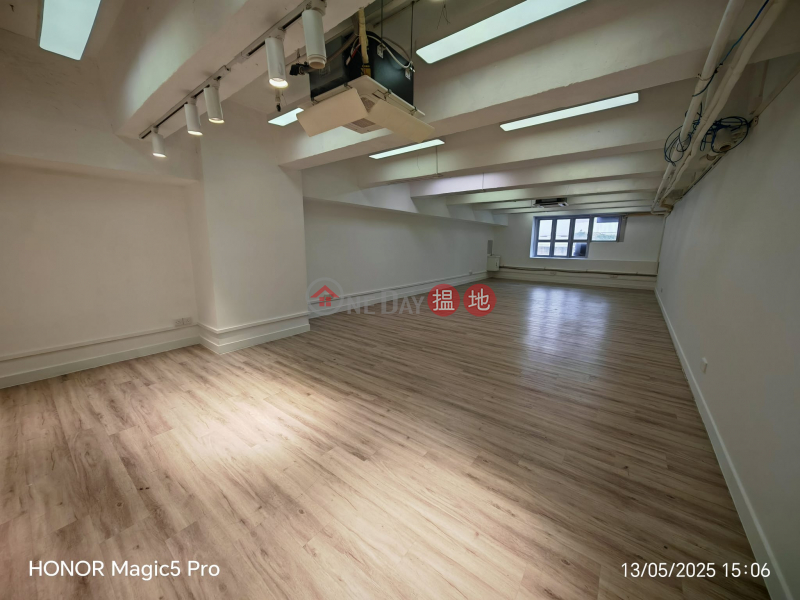 Free Trade Centre, Middle | Industrial | Rental Listings, HK$ 18,000/ month