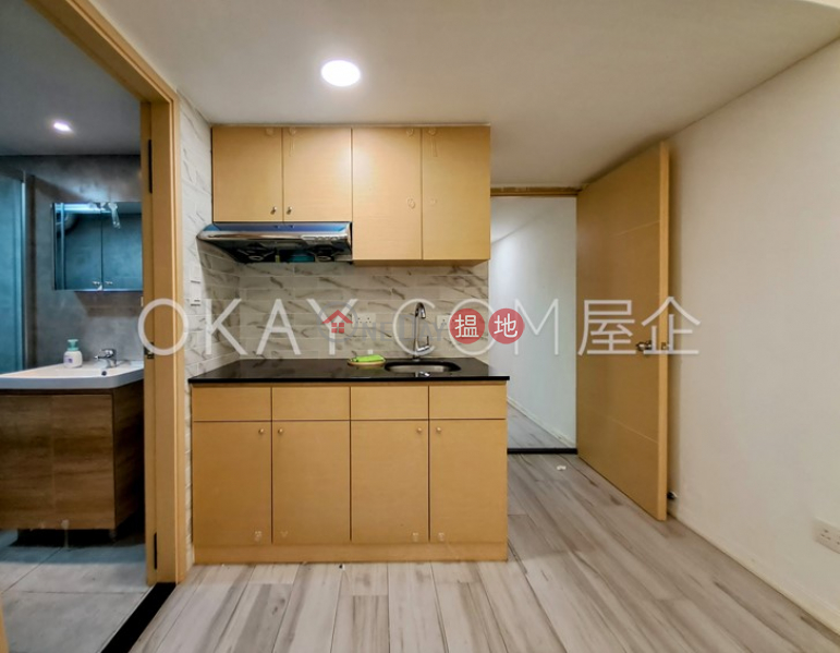 HK$ 9.68M Johnston Court | Wan Chai District, Gorgeous 2 bedroom with terrace | For Sale