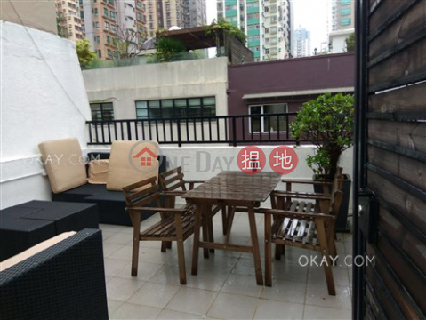 Generous 1 bedroom on high floor with rooftop | For Sale | 44-46 Sai Street 西街44-46號 _0