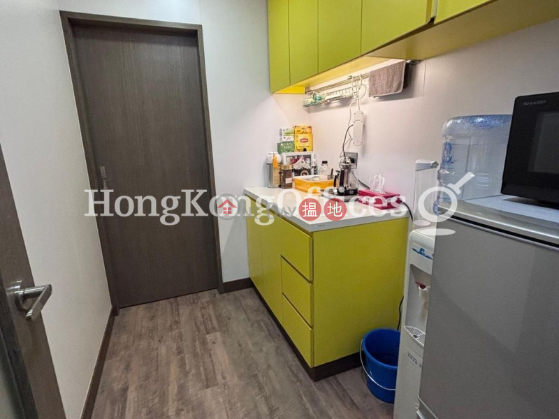 Office Unit for Rent at Wharf T&T Centre, Wharf T&T Centre 九倉電訊中心 Rental Listings | Yau Tsim Mong (HKO-22739-ABHR)