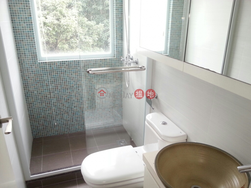 HK$ 90,000/ month Silverstrand Villa, Sai Kung | Rare on the Market ! Absolute Waterfront Villa
