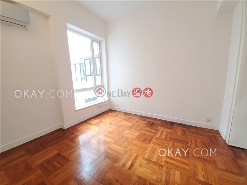 Nicely kept 2 bedroom with balcony | Rental 72 MacDonnell Road | Central District Hong Kong | Rental | HK$ 60,000/ month