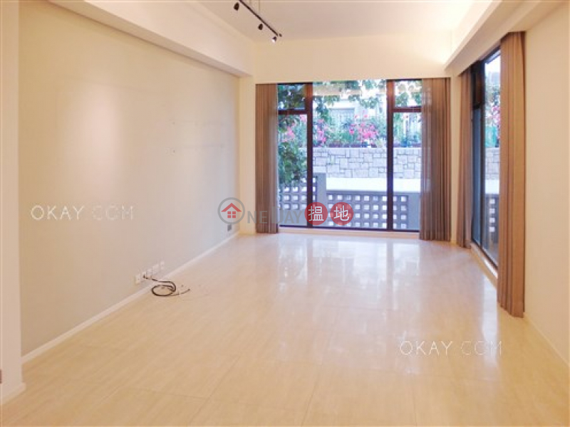 Luxurious 3 bedroom with parking | For Sale | 18-24 Bisney Road 碧荔道18-24號 Sales Listings