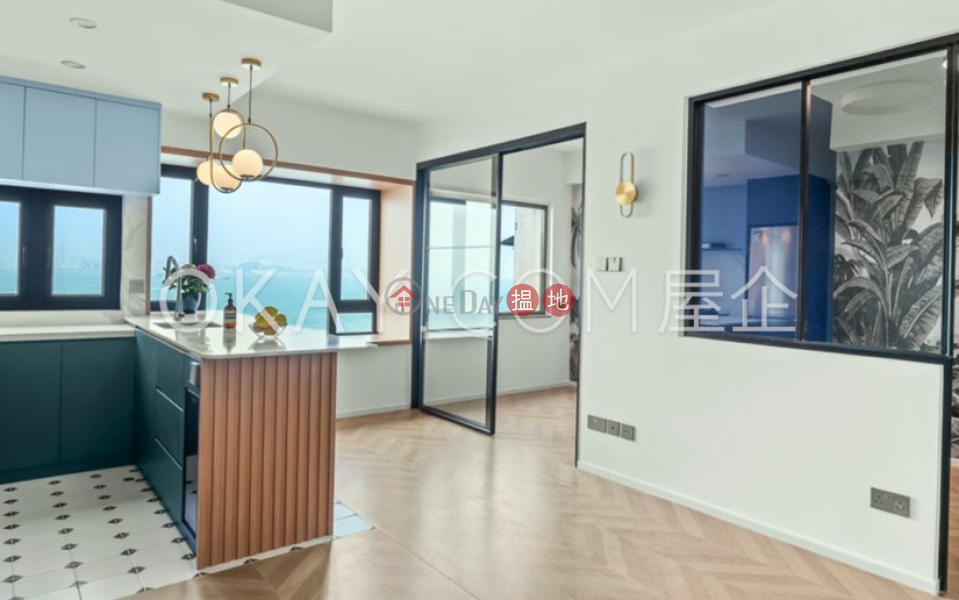 Popular 2 bedroom in Western District | For Sale | Hing Wong Building 卿旺大廈 Sales Listings