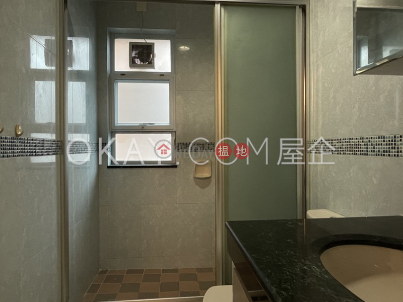 HK$ 27,000/ month | Sheung Yeung Village House Sai Kung, Generous house on high floor with rooftop & balcony | Rental
