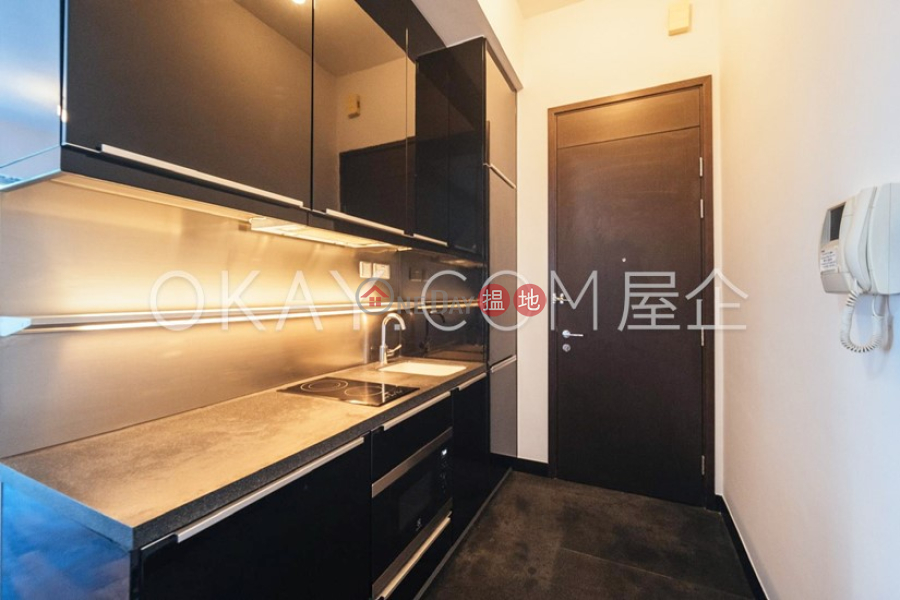 Charming 2 bedroom in Wan Chai | Rental, J Residence 嘉薈軒 Rental Listings | Wan Chai District (OKAY-R7679)