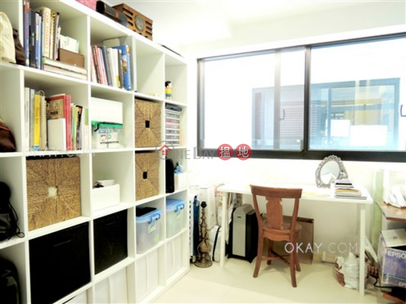 Lovely 2 bedroom with parking | For Sale, 33 Consort Rise | Western District | Hong Kong, Sales | HK$ 28M