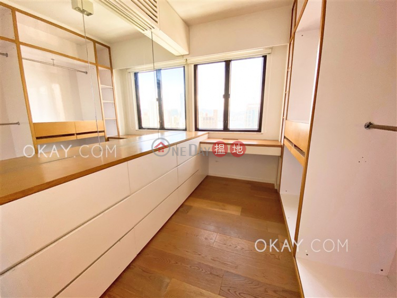 Nicely kept 2 bedroom on high floor with harbour views | For Sale | Yee Ga Court 怡基閣 Sales Listings