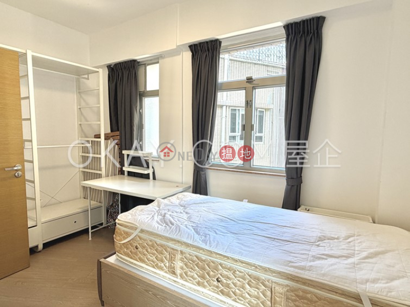 HK$ 10.8M Jing Tai Garden Mansion | Western District | Tasteful 2 bedroom on high floor with rooftop | For Sale