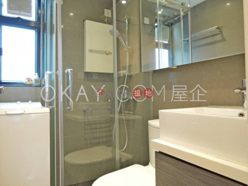 HK$ 838萬-裕豐花園-西區2房1廁,極高層《裕豐花園出售單位》