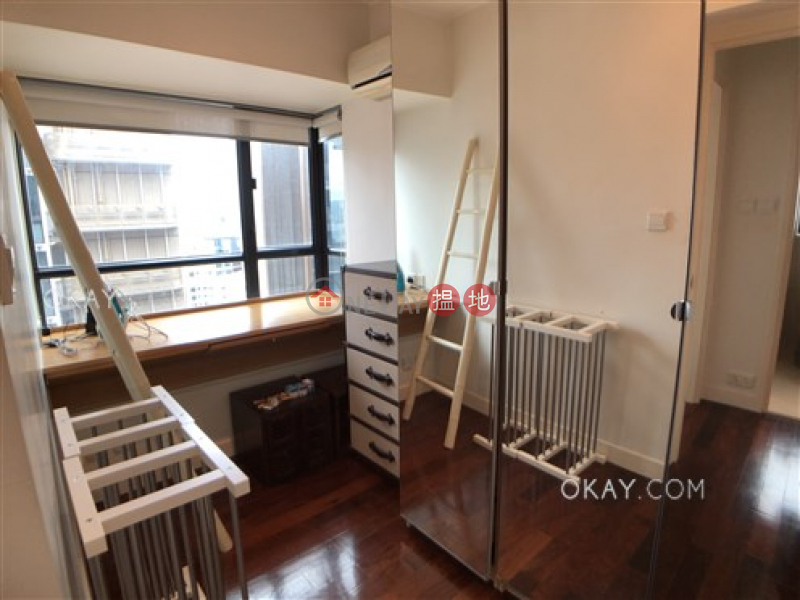 HK$ 25,000/ month Scenic Rise | Western District | Unique 2 bedroom in Mid-levels West | Rental