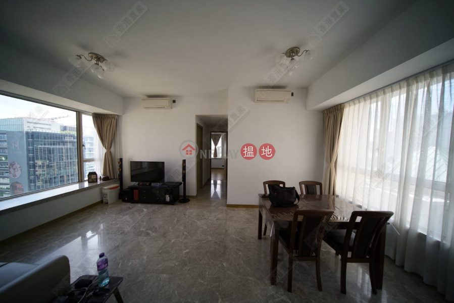 Three bedrooms and one apartment in Harbour Pinnacle | Harbour Pinnacle 凱譽 Sales Listings